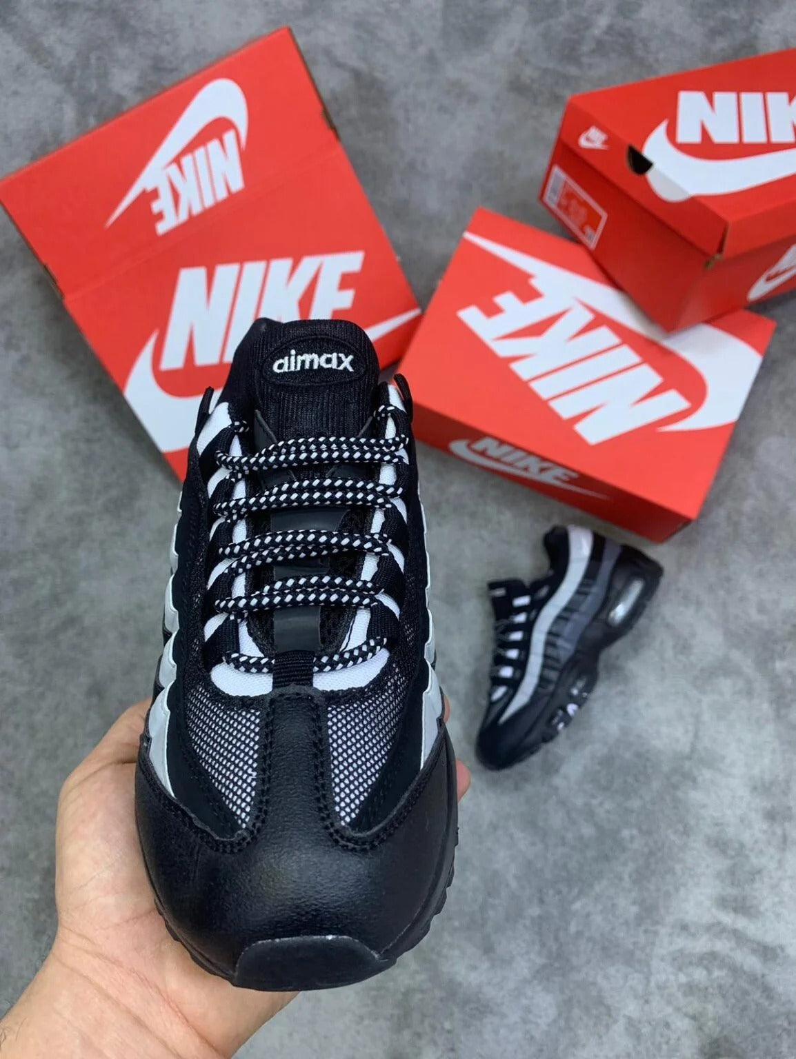 NIKE AIR MAX 95