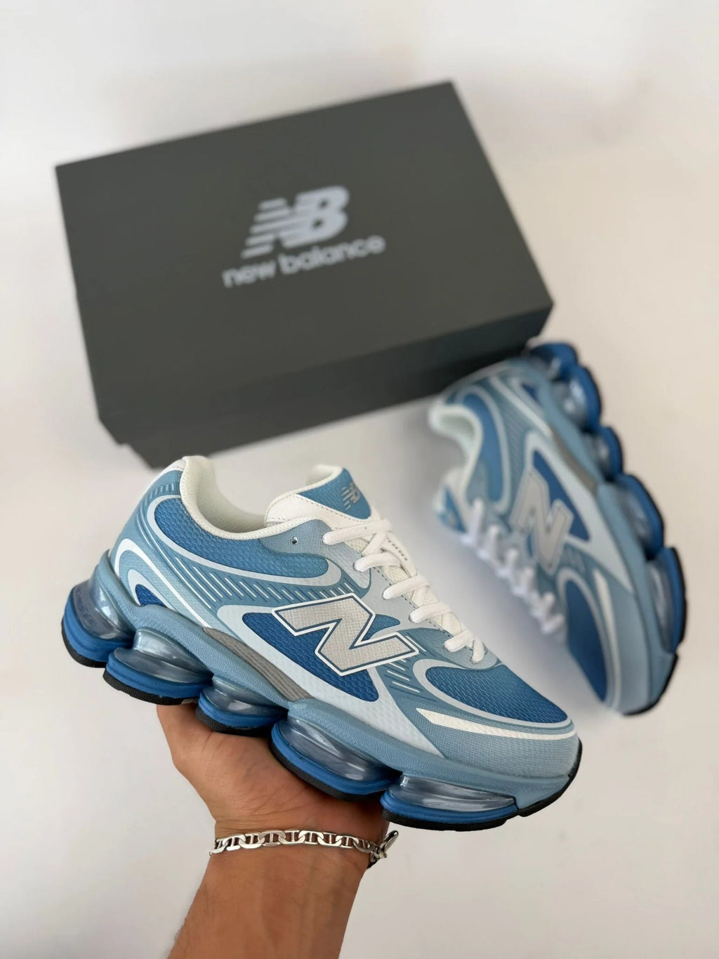 NEW BALANCE ABZORB 2000 -