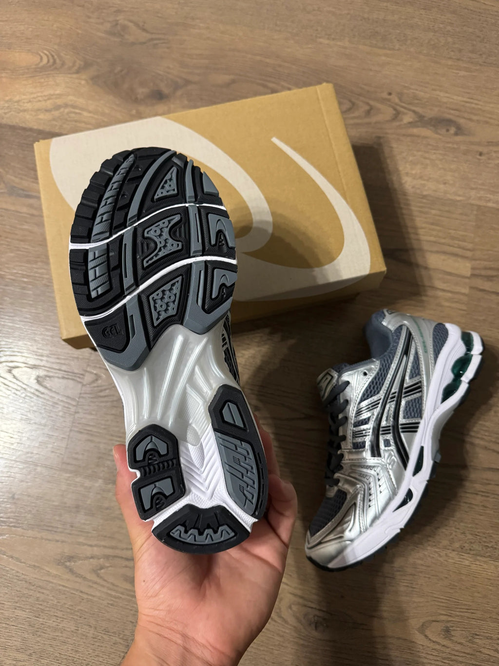 ASICS GEL - KAYANO 14