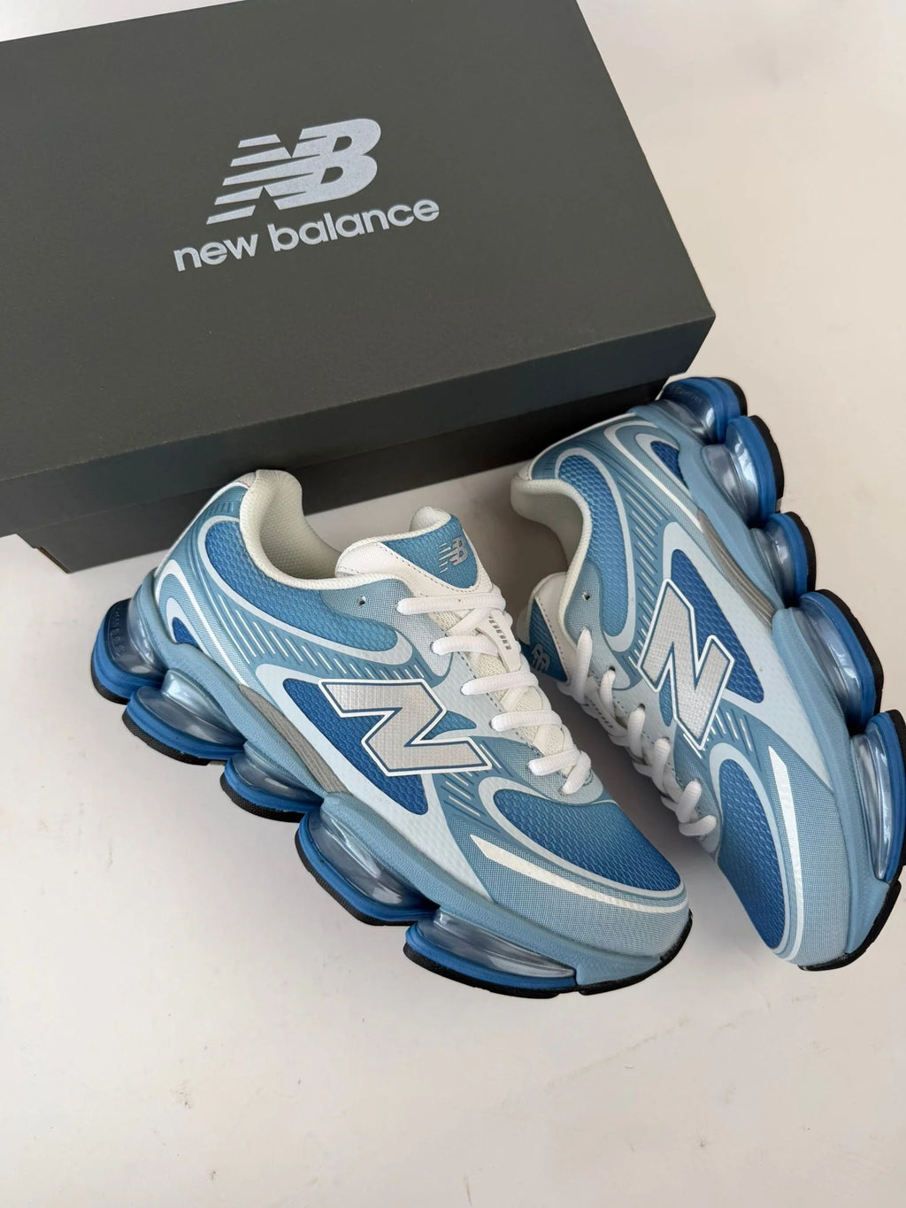 NEW BALANCE ABZORB 2000 -