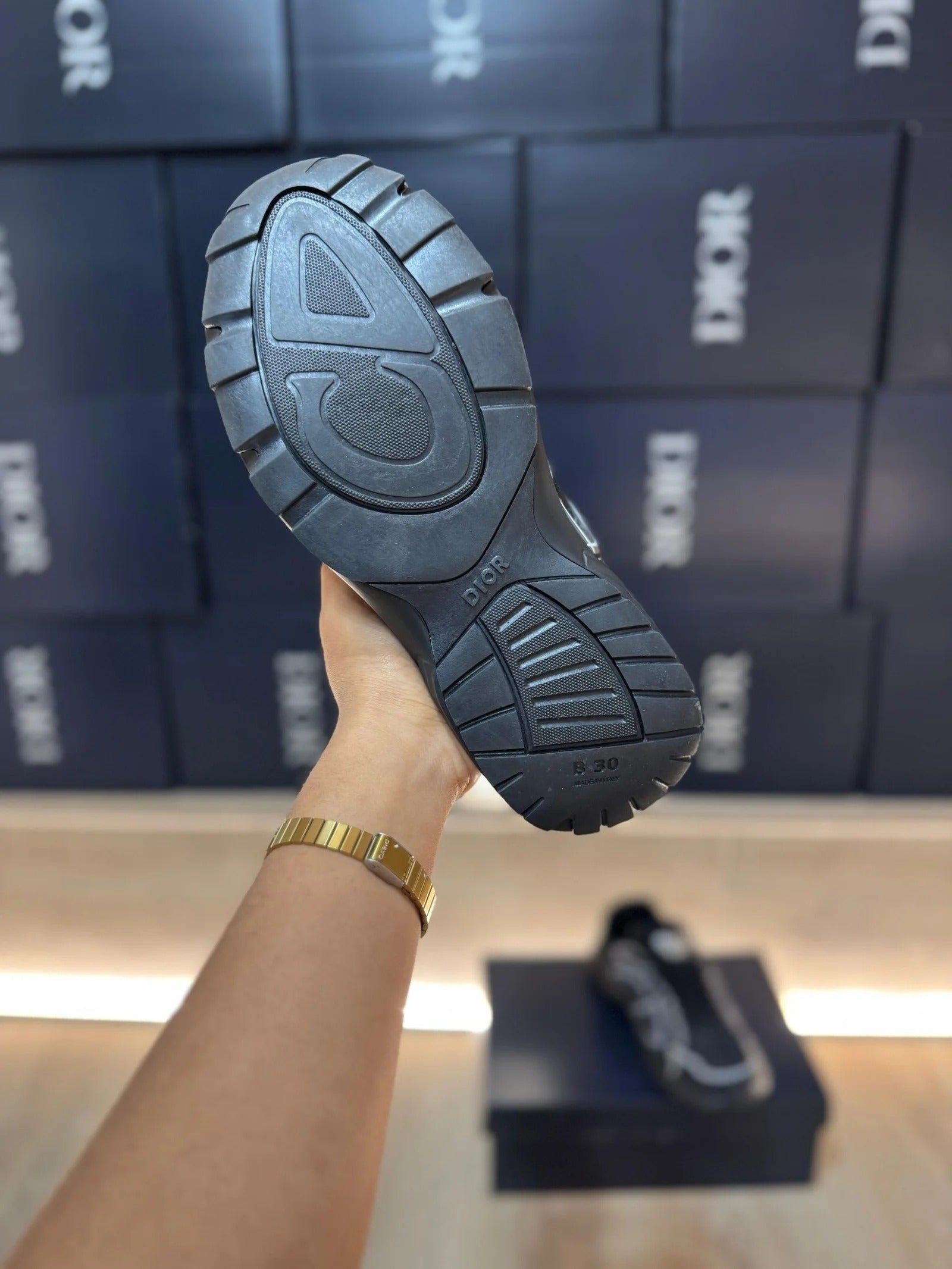 Dior B30