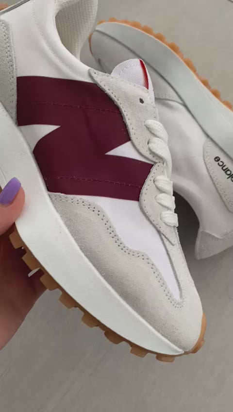 New Balance 327