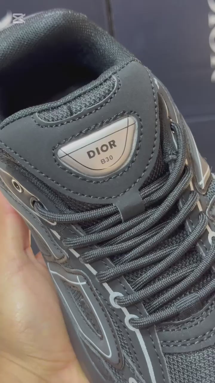 Dior B30